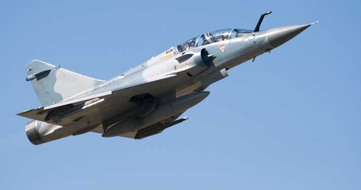 Le Mirage 2000 : un avion de chasse emblématique de l'aviation française